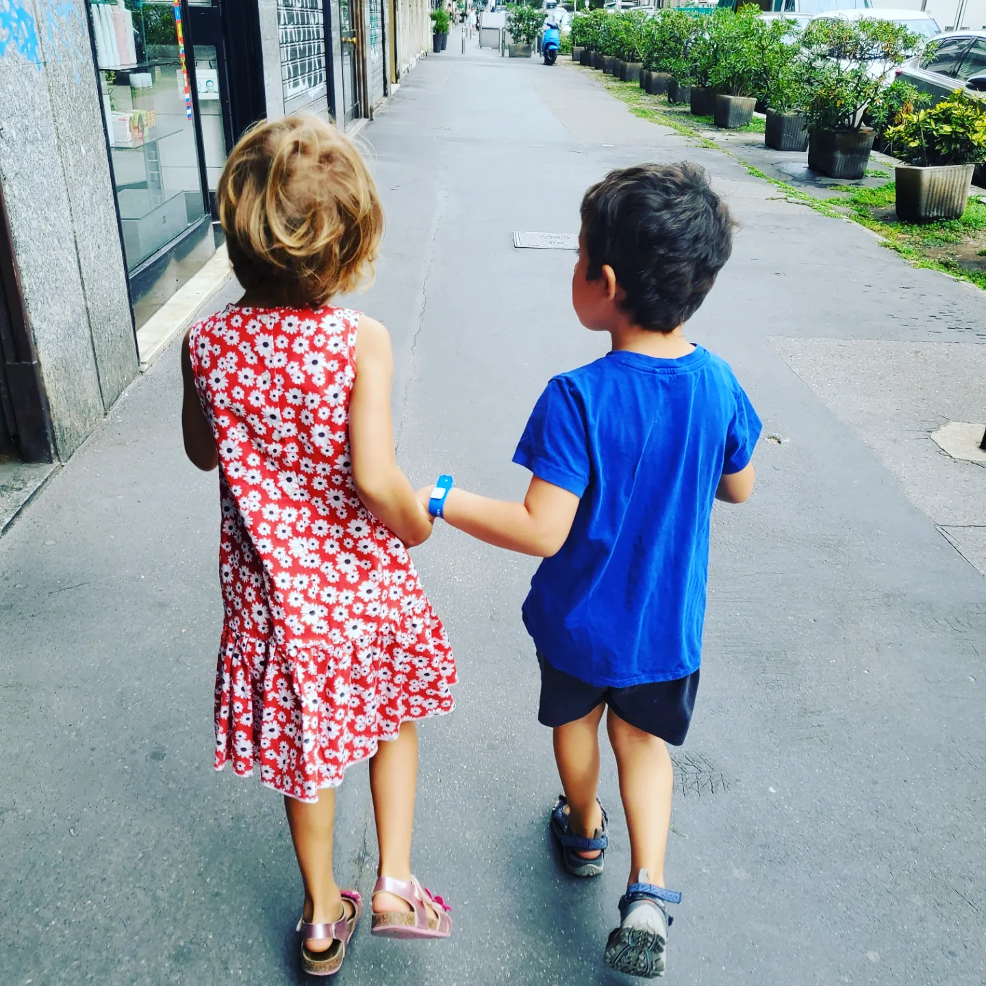 Outdoor education: bambini di Crescendo Insieme all'aperto